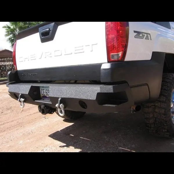 2002-2006 Chevrolet Avalanche 1500/2500 Rear Bumper (Cladded Version Only) 1