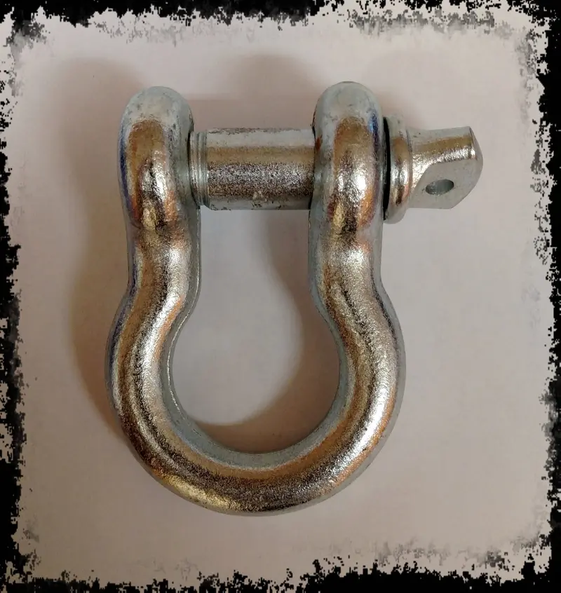 Bumper Accessory: 3/4 Inch Shackle 1