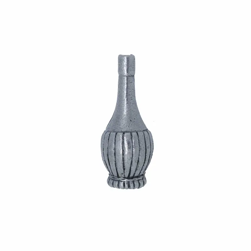 Chianti Bottle Lapel Pin 1