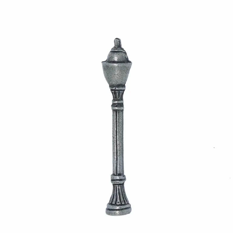 Lamp Post Lapel Pin 1