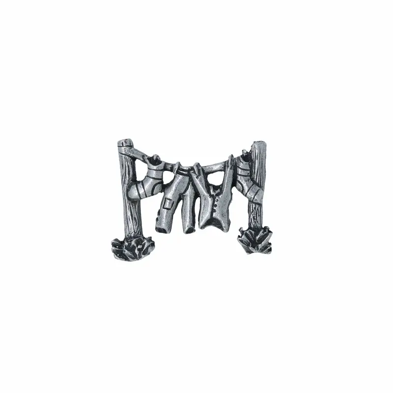 Laundry Lapel Pin 1