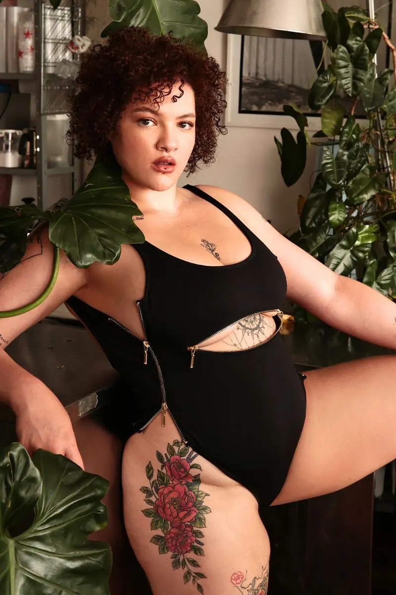 Rolling Peek Bodysuit - Black 1