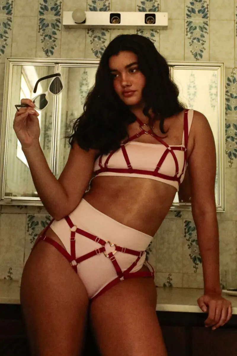 Rolling Sweetheart Bottom Harness - Red 1