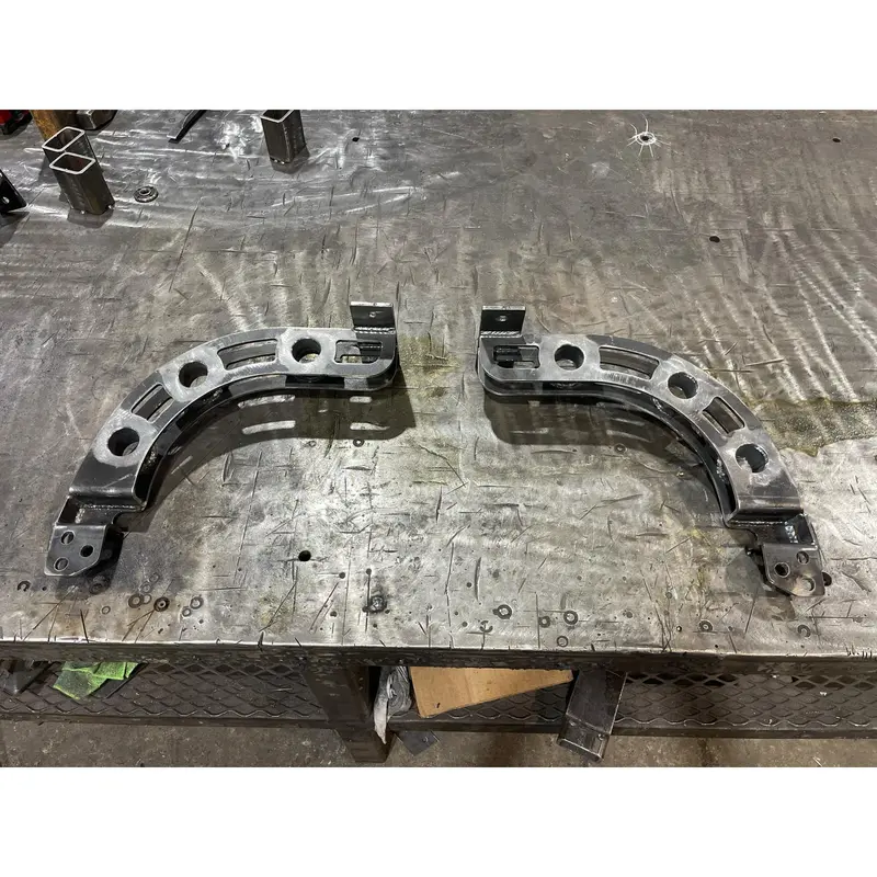 Strobe Light Bar (Brackets Only) Peterbilt 567 (Daycabs) #178910 1