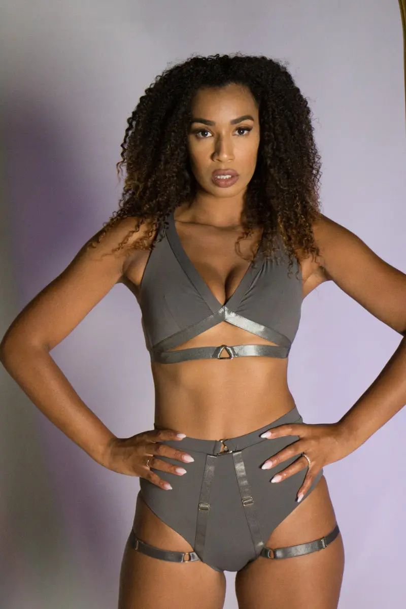Tatiana Active Tokio Top - Matte Charcoal 1